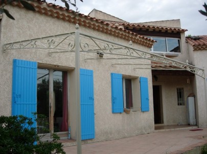 Pergola en fer forgé sur mesure à Gréasque 